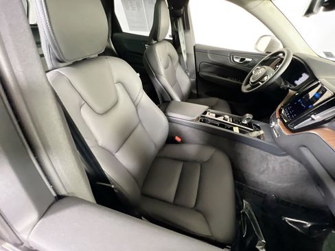 Used 2023 Volvo XC60 B5 Plus w/ Climate Package AWD/4WD image 28