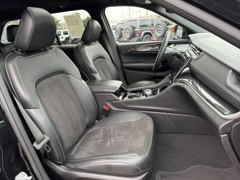 Used 2022 Jeep Grand Cherokee Altitude image 25