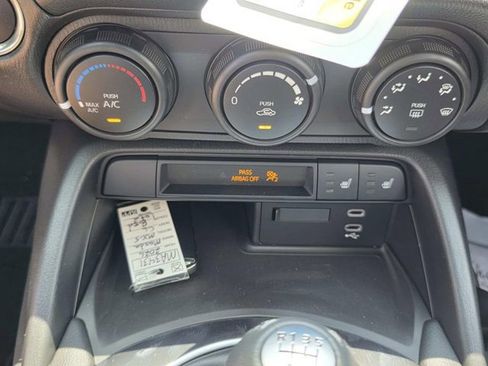 New 2026 MAZDA MX-5 Miata Club w/ Interior Package RWD image 8