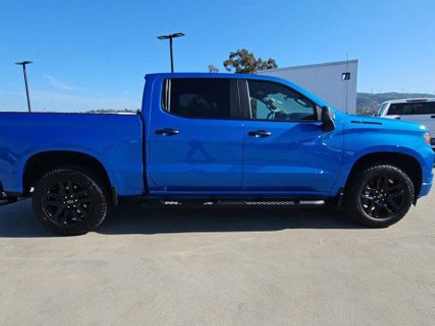 Used 2026 Chevrolet Silverado 1500 Custom w/ Turbomax Blackout Package RWD image 9