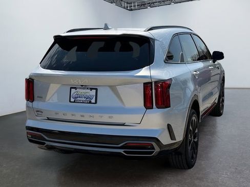 Used 2022 Kia Sorento SX AWD/4WD image 5