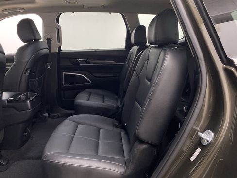 Used 2021 Kia Telluride EX w/ EX Premium Package image 17