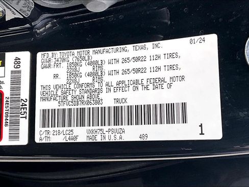 Used 2024 Toyota Tundra Capstone AWD/4WD image 36