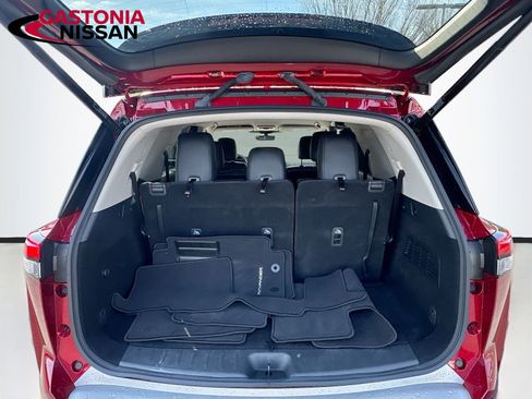 Used 2024 Nissan Pathfinder SL image 34