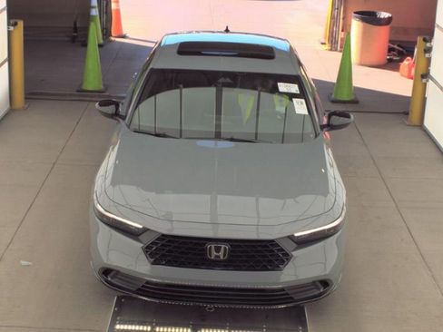 Used 2025 Honda Accord Sport image 2