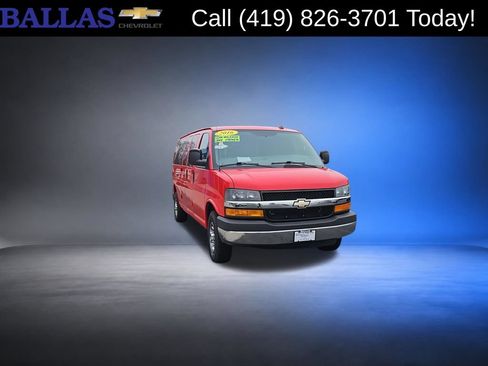 Certified 2016 Chevrolet Express 3500 LT w/ LT Preferred Equipment Group RWD image 3