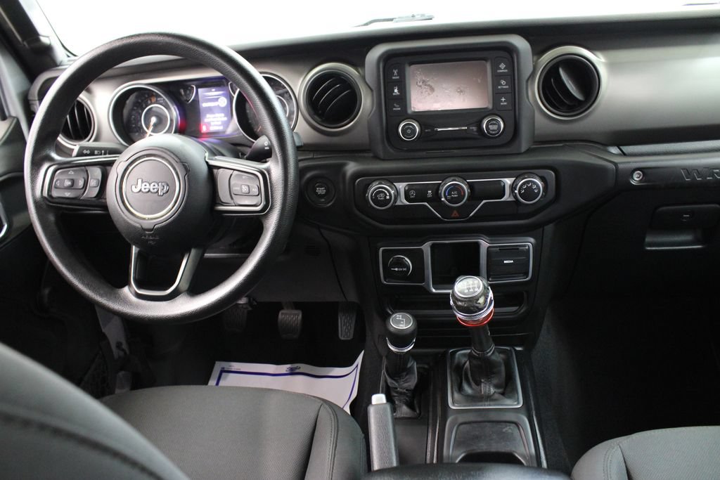 Used 2018 Jeep Wrangler Unlimited Sport AWD/4WD image 9