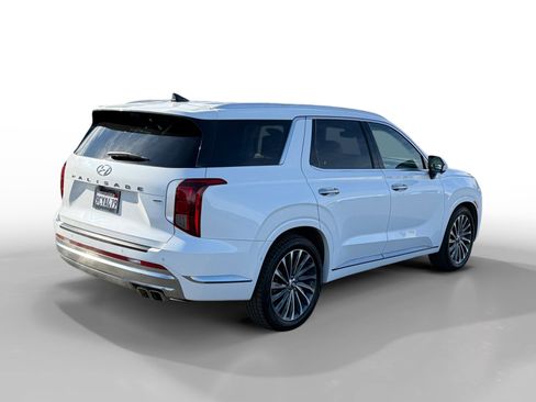 Used 2023 Hyundai Palisade Calligraphy w/ Cargo Package AWD/4WD image 5