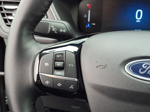 Certified 2025 Ford Escape Active w/ Cold Weather Package AWD/4WD image 19