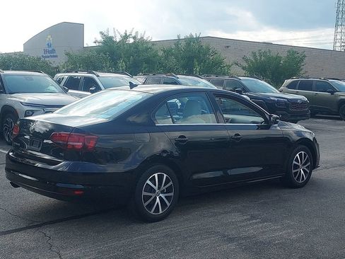 Used 2017 Volkswagen Jetta SE FWD image 7