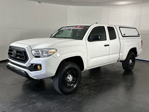 Used 2022 Toyota Tacoma 2WD Access Cab image 6