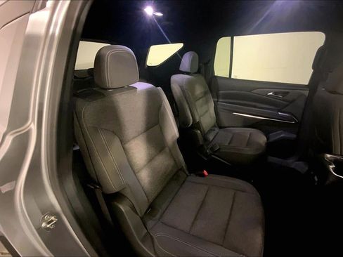Used 2024 Chevrolet Traverse LT AWD/4WD image 23