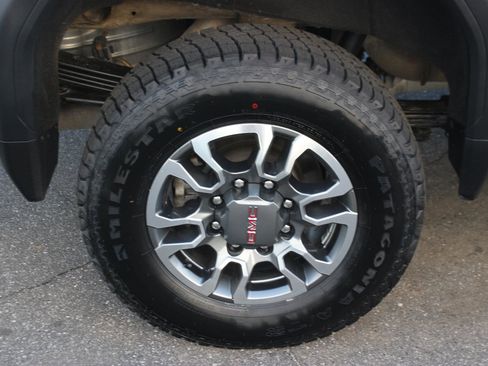 Used 2023 GMC Sierra 2500 SLE w/ SLE Value Package; AWD/4WD image 42