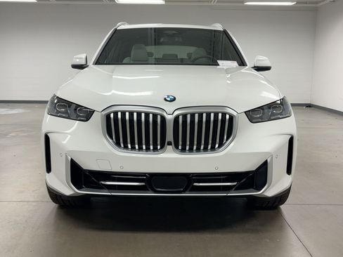 New 2026 BMW X5 sDrive40i w/ Parking Assistance Package image 6
