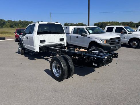 Used 2021 Ford F550 4x4 SuperCab Super Duty w/ XLT Value Package image 3