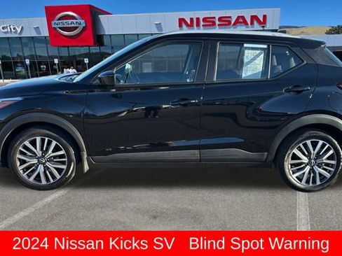 Used 2024 Nissan Kicks SV image 6