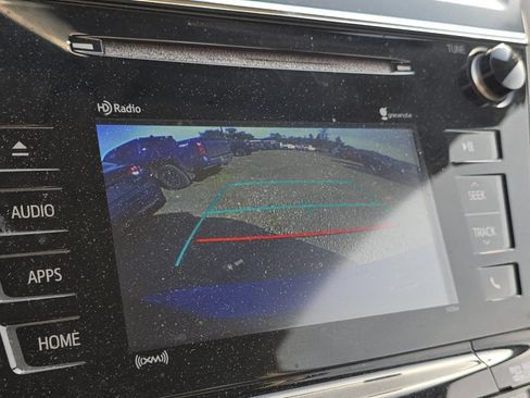 Used 2017 Toyota Prius V Five w/ Carpet Mat Package FWD image 10