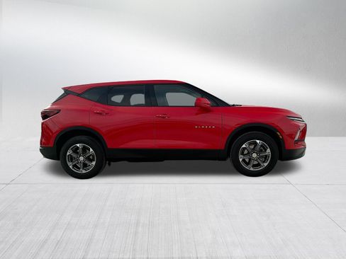 Used 2023 Chevrolet Blazer LT w/ Driver Confidence Package FWD image 5