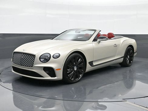 Certified 2022 Bentley Continental GT V8 AWD/4WD image 1