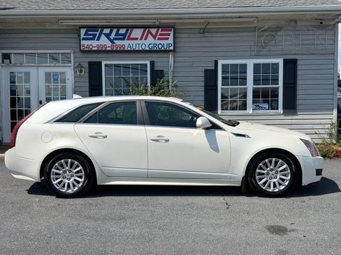 Used 2011 Cadillac CTS Luxury AWD/4WD image 1