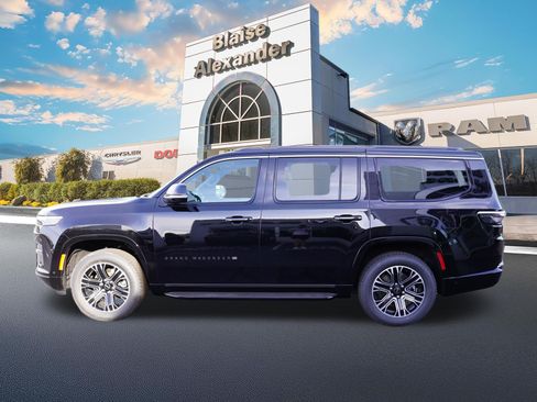New 2026 Jeep Grand Wagoneer 4WD w/ Premium Group I image 13
