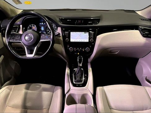 Used 2022 Nissan Rogue Sport SL image 7