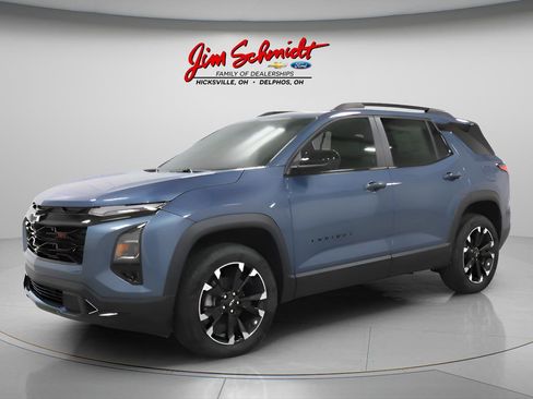 New 2026 Chevrolet Equinox RS w/ Convenience Package III FWD image 2