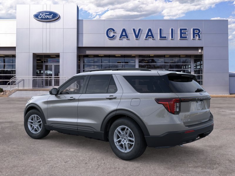 Used 2026 Ford Explorer Active AWD/4WD image 4