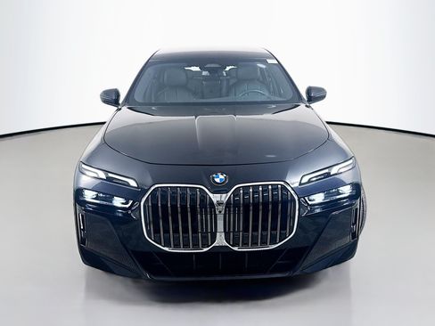 Used 2026 BMW 740i xDrive AWD/4WD image 2