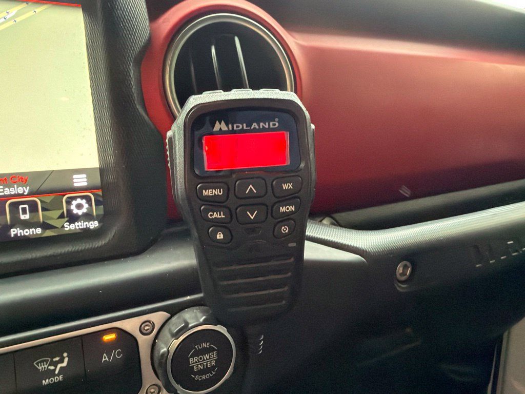 Used 2021 Jeep Wrangler Unlimited Rubicon AWD/4WD image 19