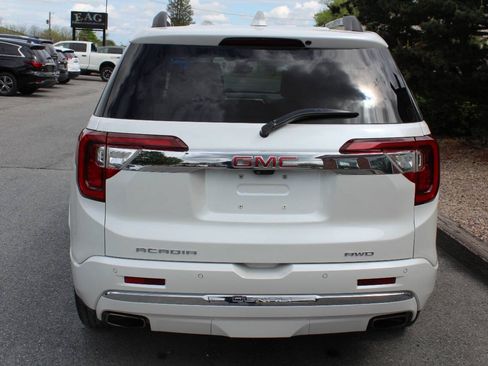 Used 2022 GMC Acadia Denali w/ Denali Ultimate Package AWD/4WD image 7