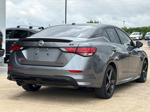 Used 2023 Nissan Sentra SR w/ Midnight Edition Package image 7