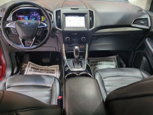 Used 2018 Ford Edge SEL w/ Equipment Group 201A AWD/4WD image 16