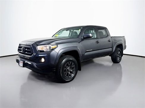 Certified 2020 Toyota Tacoma SR5 image 2