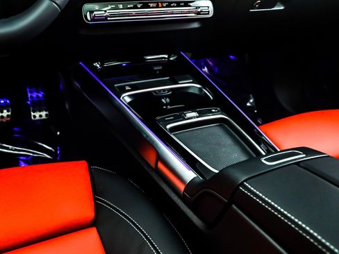 New 2026 Mercedes-Benz GLB 35 AMG 4MATIC image 6