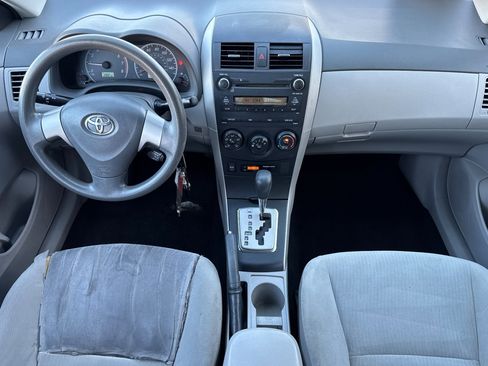 Used 2010 Toyota Corolla image 13
