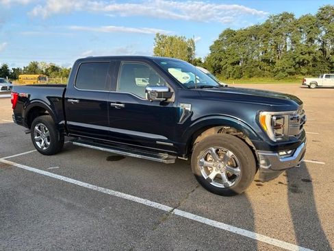 Used 2023 Ford F150 Lariat w/ Equipment Group 502A High AWD/4WD image 3