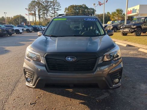 Used 2021 Subaru Forester Limited image 9