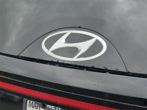 Used 2023 Hyundai Tucson Limited image 23