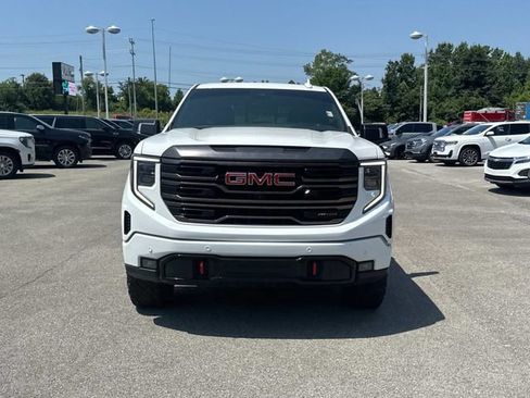 Used 2023 GMC Sierra 1500 AT4X AWD/4WD image 9