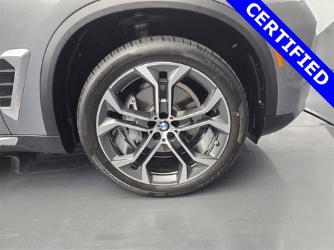 Used 2026 BMW X5 sDrive40i image 14
