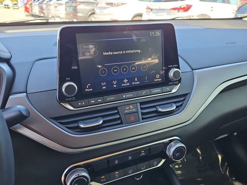 Used 2024 Nissan Altima 2.5 SR image 26