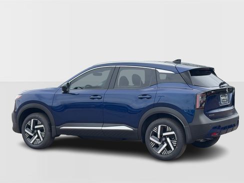 New 2026 Nissan Kicks SV image 3