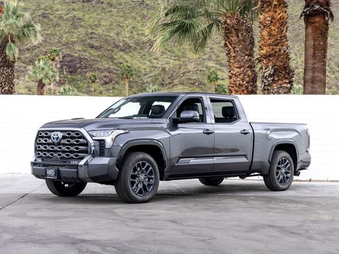 Used 2022 Toyota Tundra Platinum w/ Advanced Package image 5