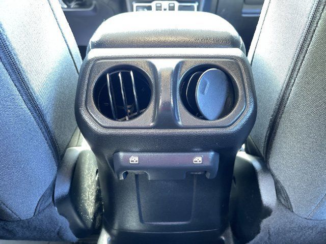 Used 2024 Jeep Wrangler Unlimited w/ Convenience Group AWD/4WD image 20