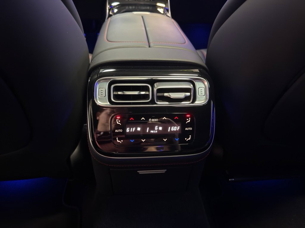 Used 2024 Mercedes-Benz S 63 AMG S w/ Rear Seat Package image 19