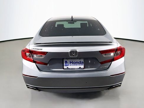 Used 2022 Honda Accord Sport image 6