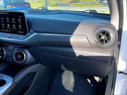 Used 2023 Chevrolet Blazer LT image 21