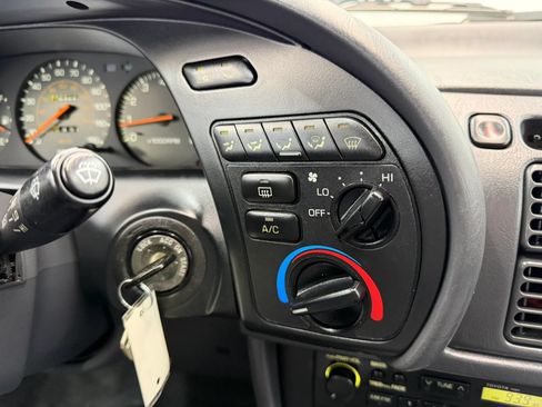 Used 1991 Toyota Celica ST FWD image 24
