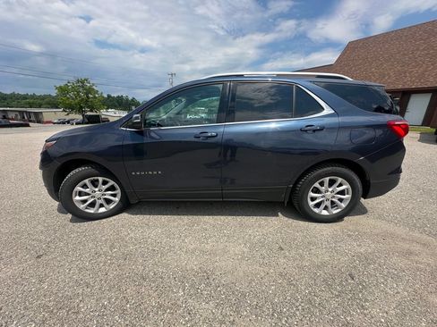 Used 2018 Chevrolet Equinox LT w/ Sun & Infotainment Package AWD/4WD image 2